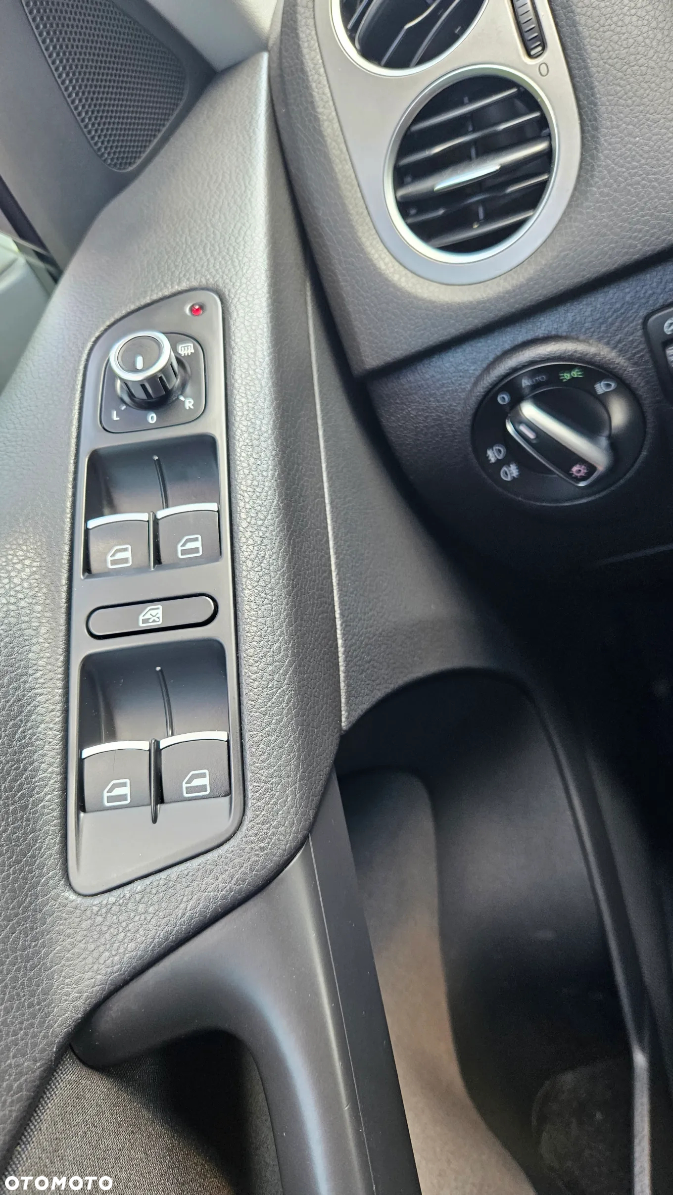 Volkswagen Tiguan 2.0 TDI DPF 4Motion Team - 10