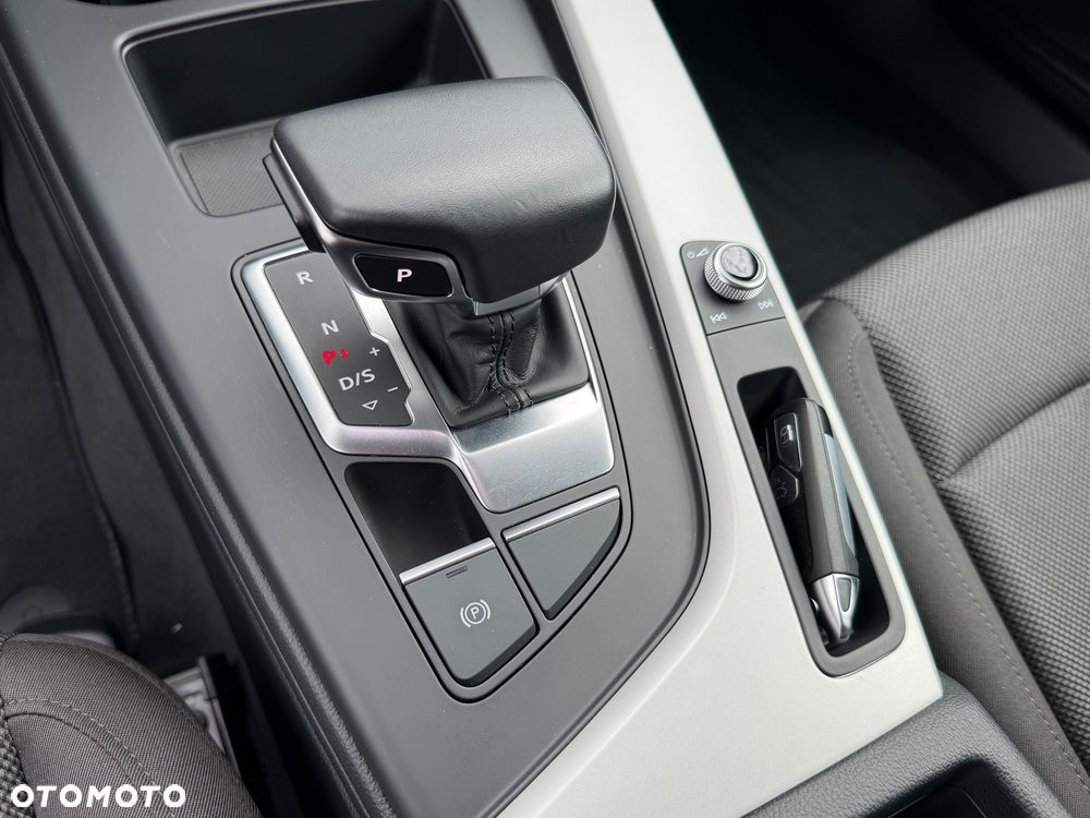 Audi A4 Avant 35 TFSI S tronic advanced - 23