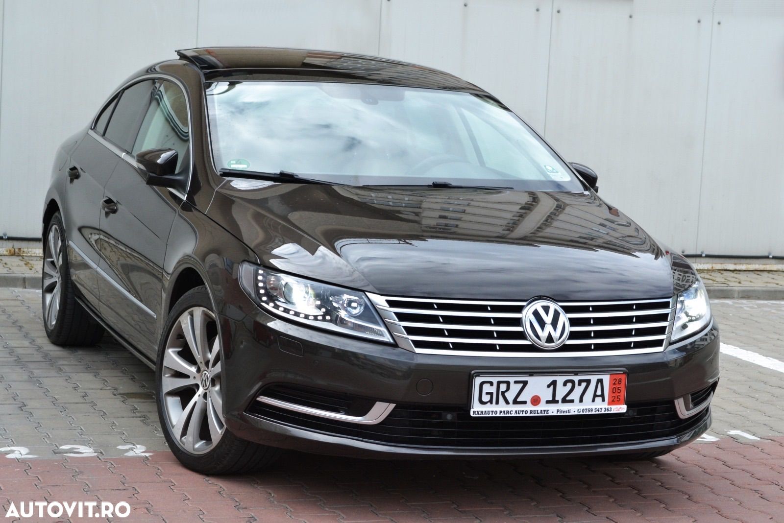 Volkswagen Passat CC 2.0 TDI BlueMotion Technology DSG - 1