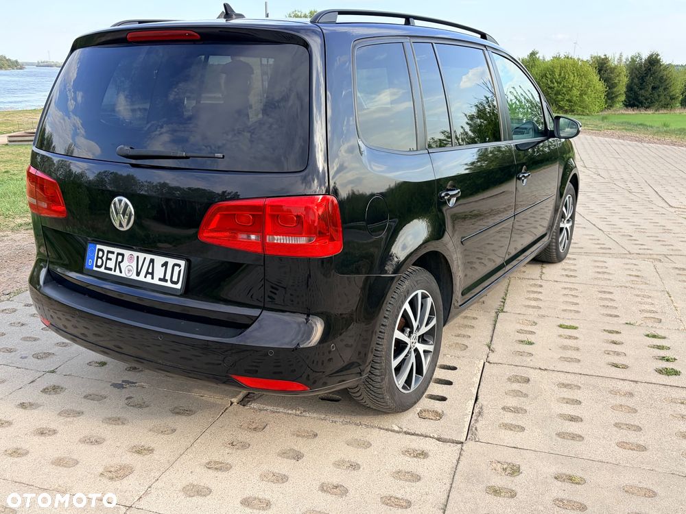 Volkswagen Touran 2.0 TDI DPF DSG Comfortline - 8