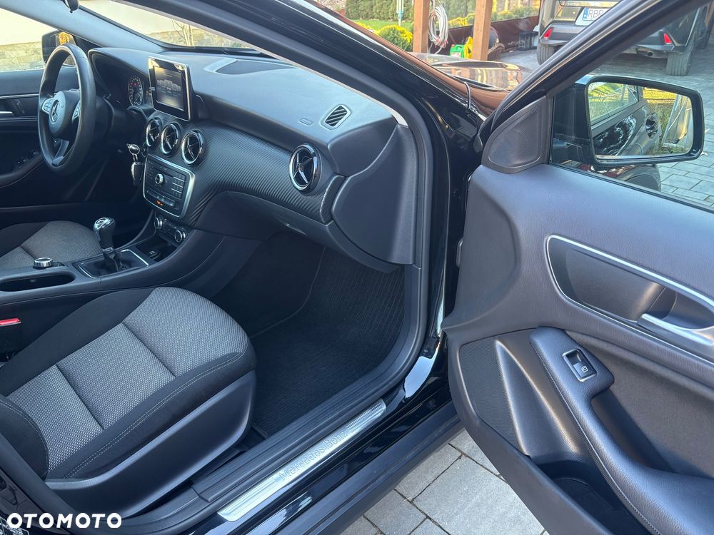 Mercedes-Benz GLA - 6