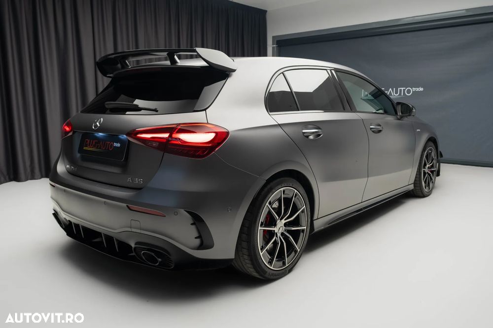 Mercedes-Benz A 35 AMG Sedan 4Matic MHEV 8G-DCT - 3