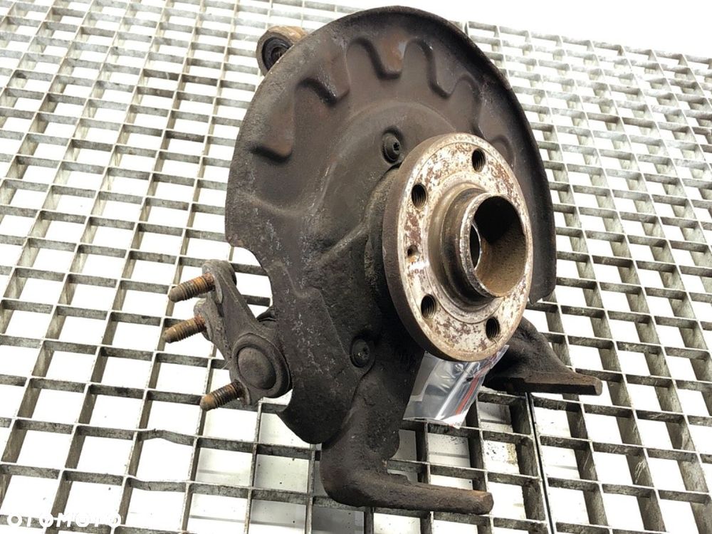 ZWROTNICA PRAWY PRZÓD  SKODA FABIA III Kombi (NJ5) 2014 - 2022 1.0 55 kW [75 KM] benzyna 2014 - - 2