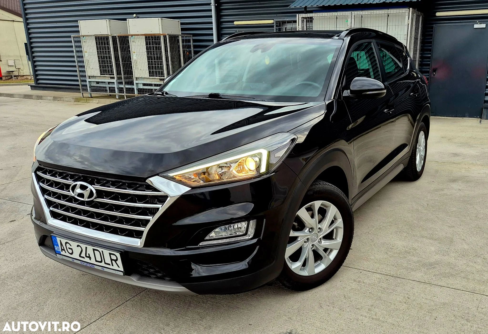 Hyundai Tucson - 1