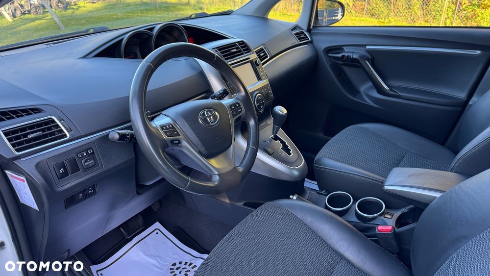 Toyota Verso 1.8 Prestige EU5 MS - 39