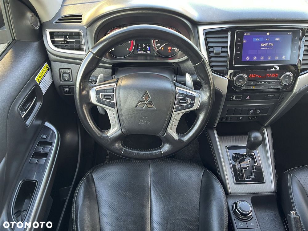 Mitsubishi L200 2.2 d DC Instyle Plus - 15