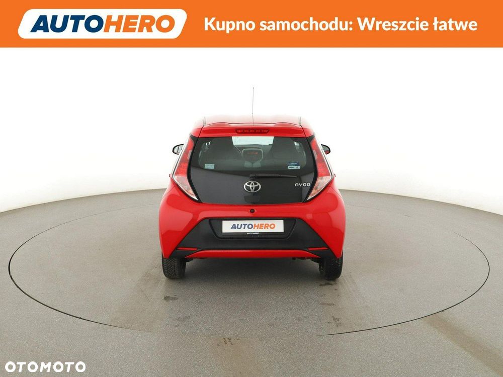 Toyota Aygo x-play - 7