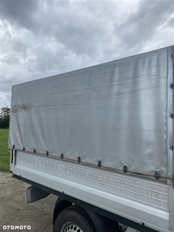 Volkswagen Transporter - 12