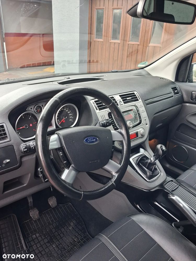 Ford Kuga - 15