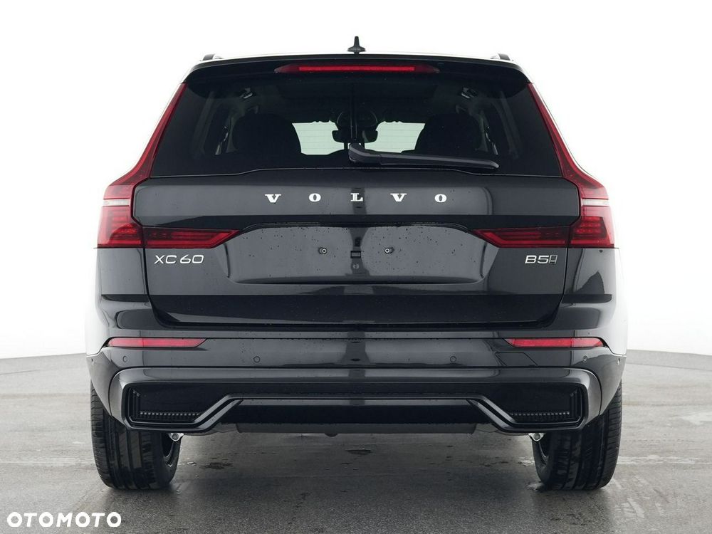 Volvo XC 60 B5 B AWD Plus Dark - 3