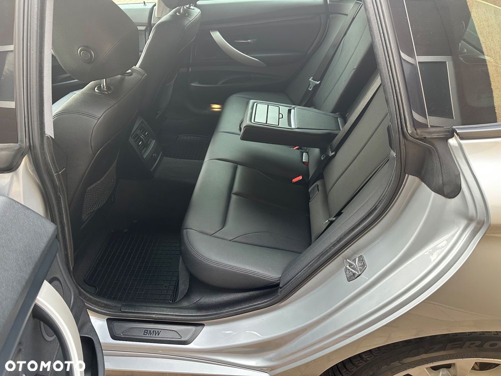 BMW 3GT 320d GT Sport Line - 13