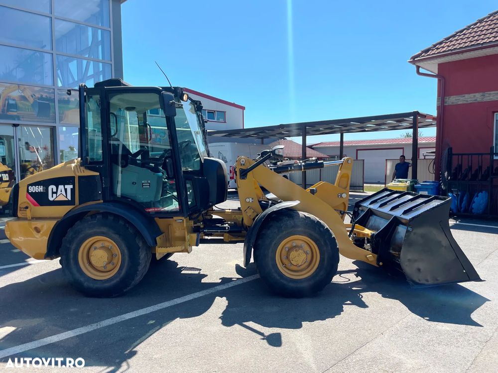Caterpillar 906H - 6