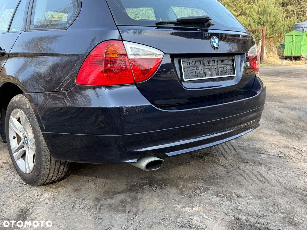 ZDERZAK TYLNY BMW E90 KOMBI  MONACOBLAU METALLIC - 3