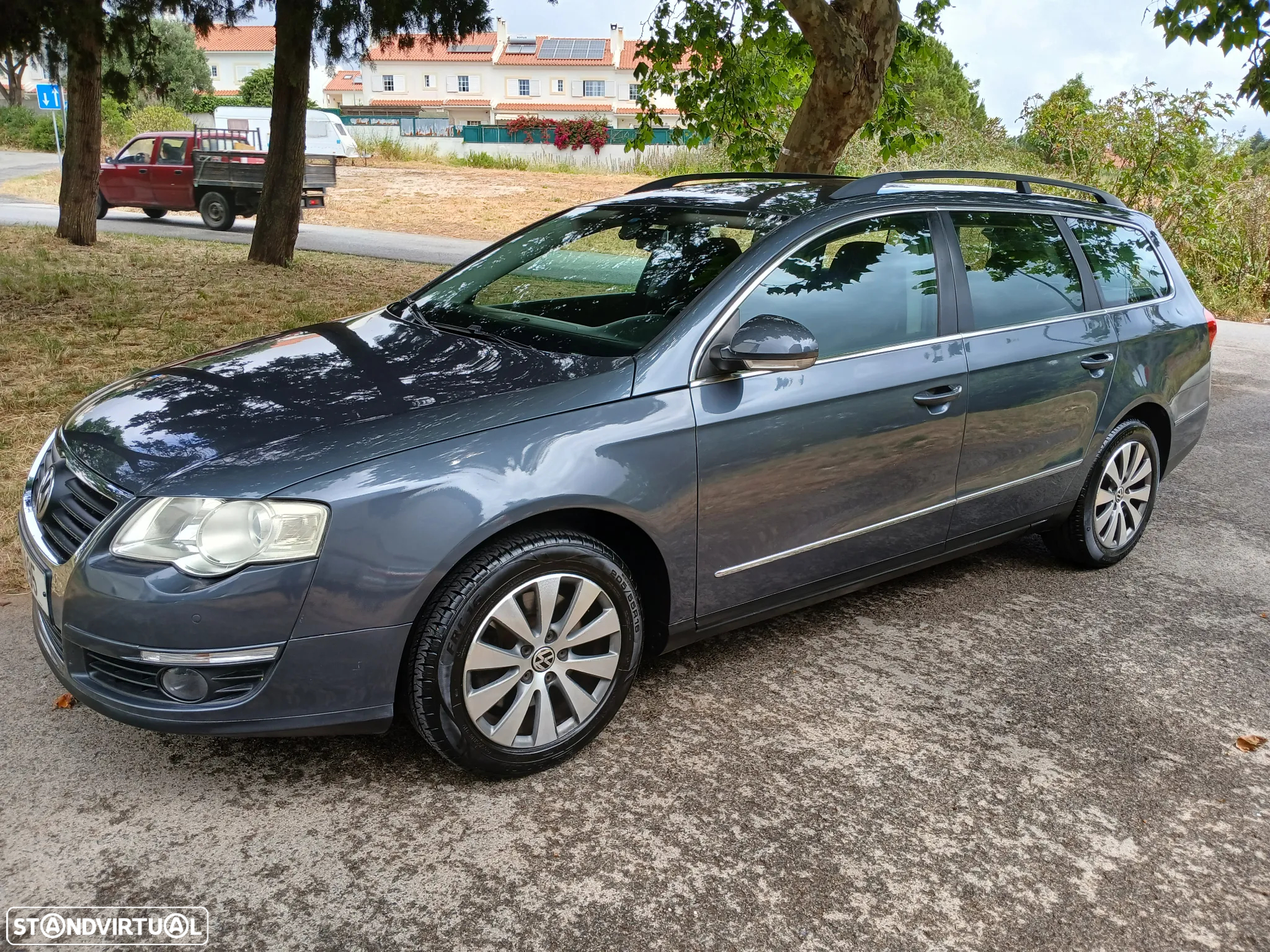 VW Passat Variant 1.6 TDI Confortline BlueMotion - 4