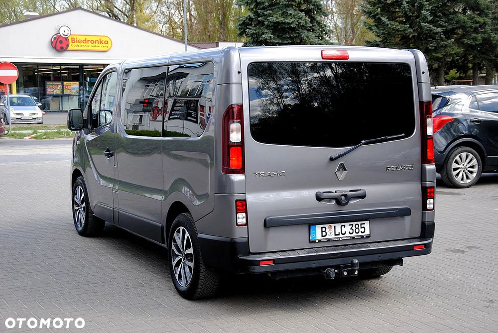 Renault Trafic 2.0 dCi - 8