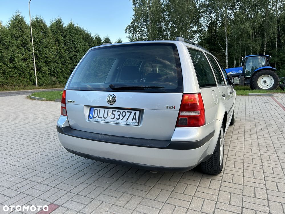 Volkswagen Golf - 3