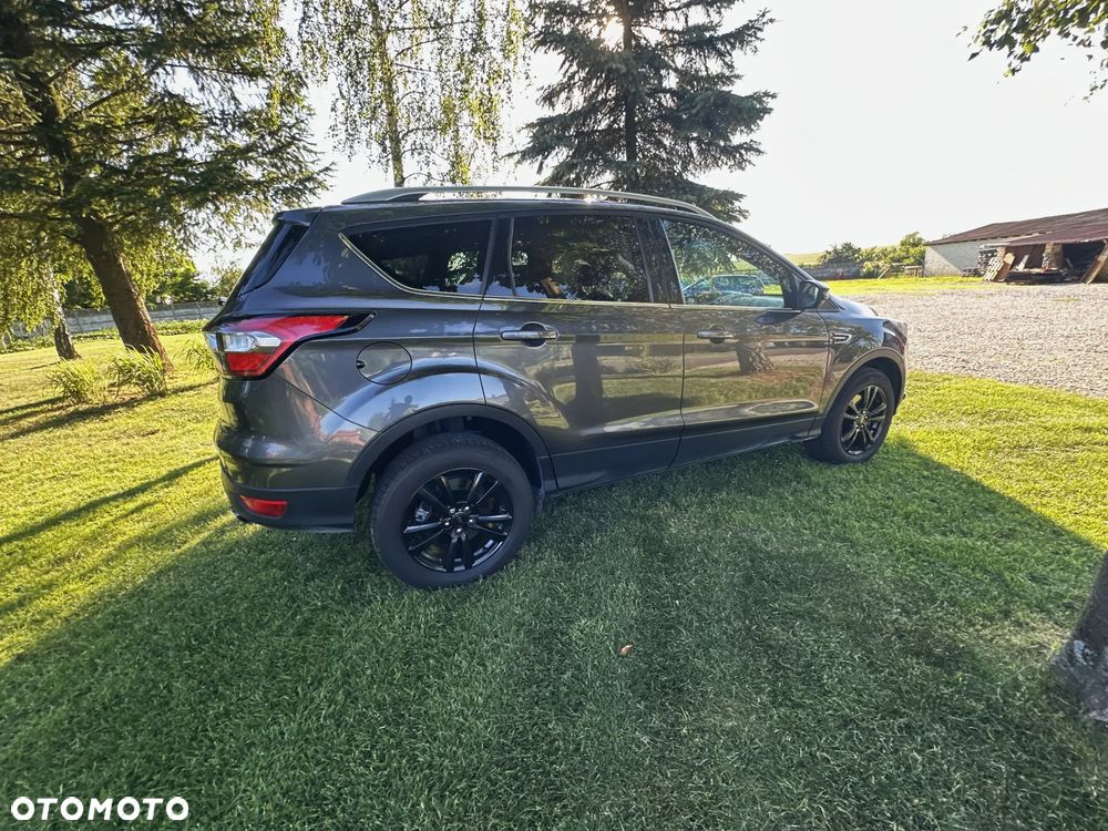 Ford Kuga 2.0 TDCi 2x4 Titanium - 9