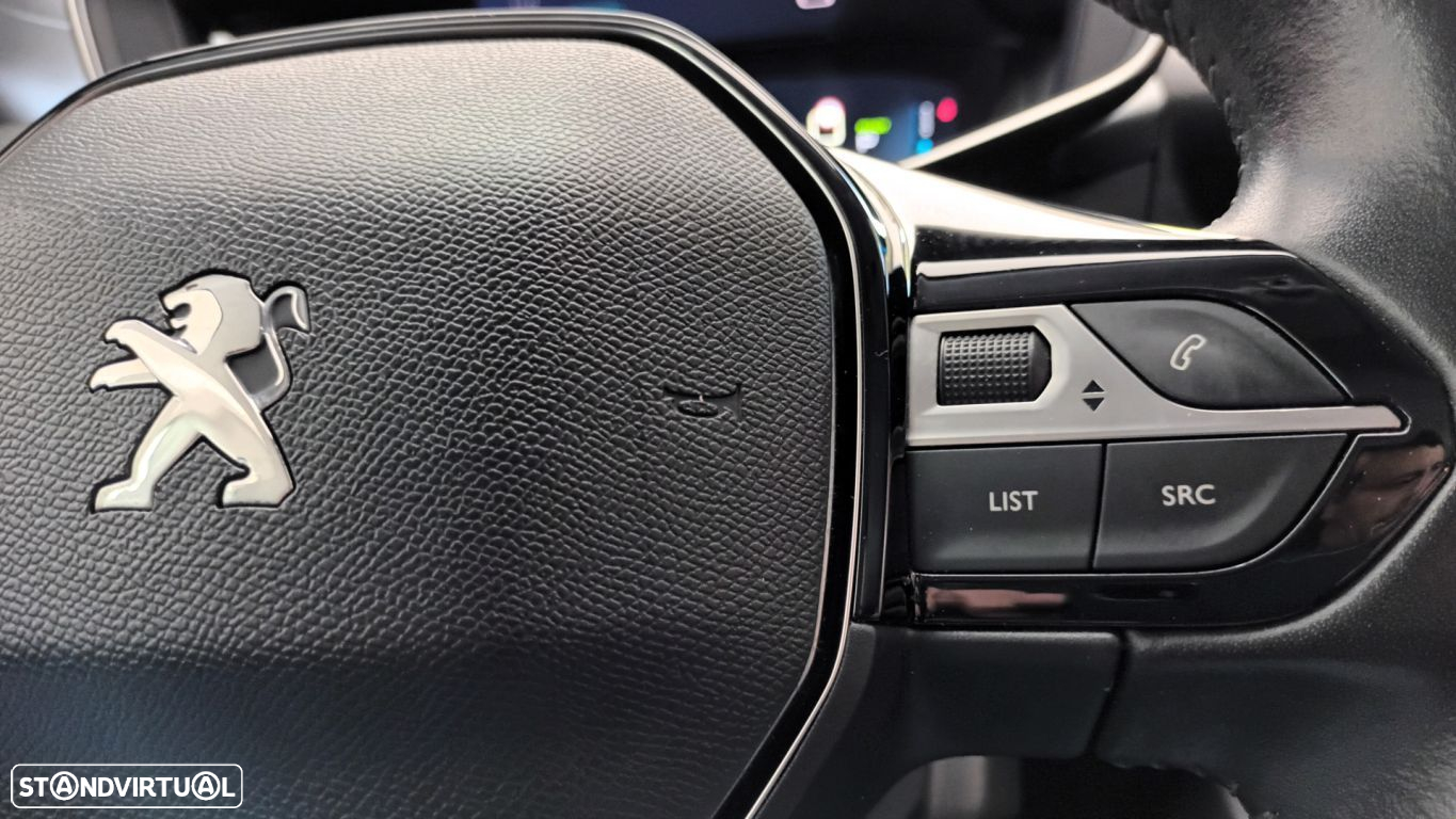 Peugeot e-208 Allure Pack - 35