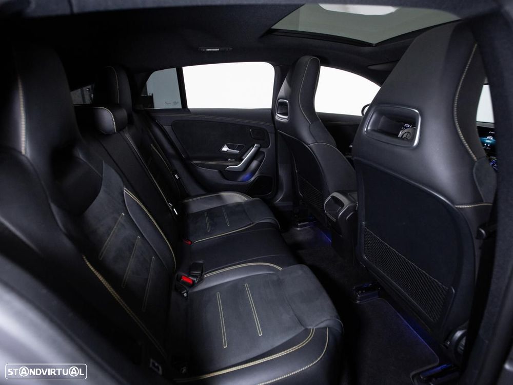 Mercedes-Benz CLA 45 AMG S Shooting Brake 4Matic+ - 13