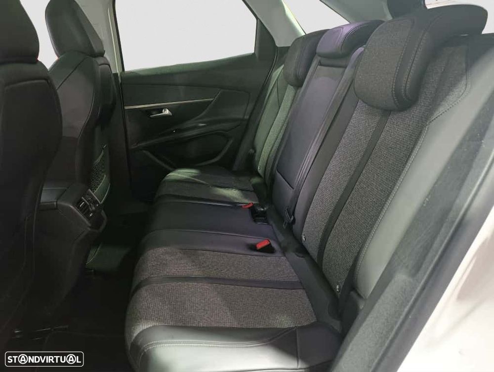 Peugeot 3008 1.2 PureTech Allure EAT8 - 12