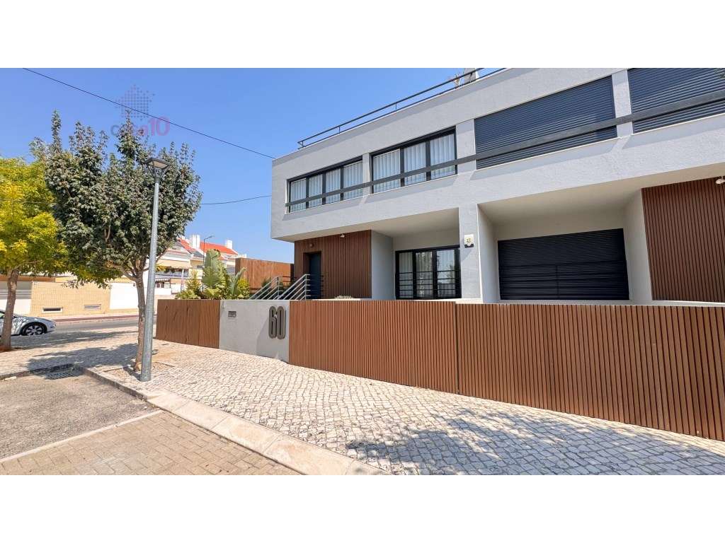 Moradia T4+1 nova, para Venda em Alcochete - Grande imagem: 3/60