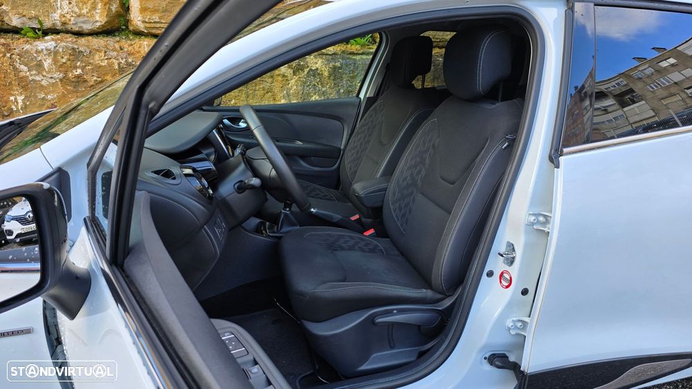 Renault Clio Sport Tourer 0.9 TCe Limited - 36