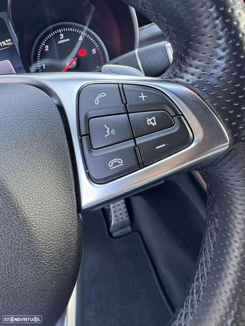 Mercedes-Benz C 300 h AMG Line - 16