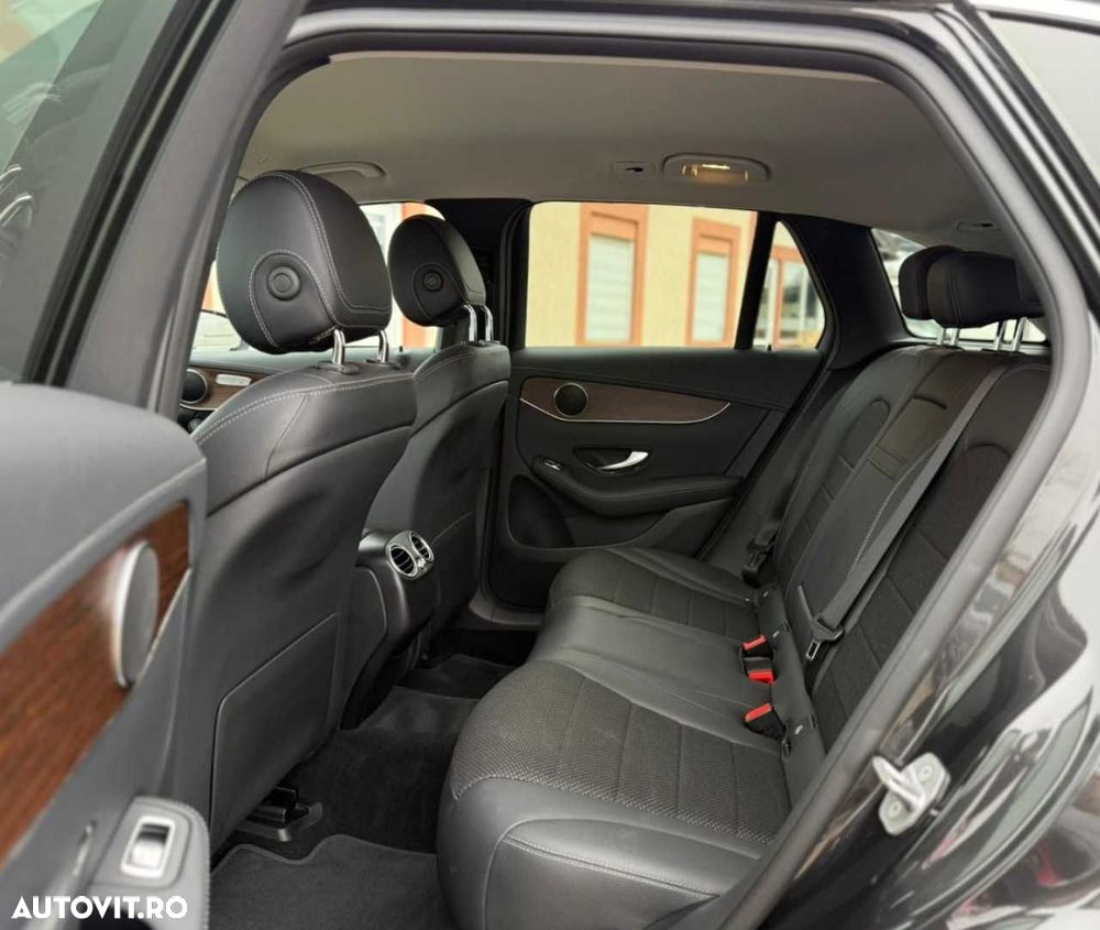 Mercedes-Benz GLC - 17