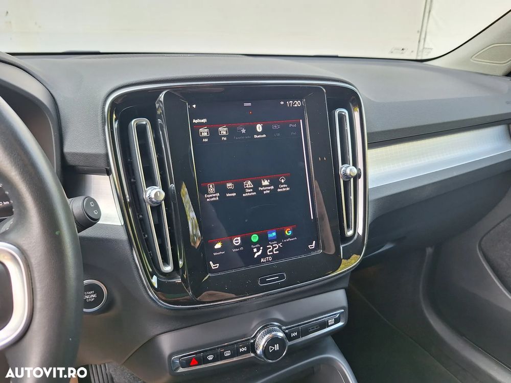 Volvo XC 40 - 25