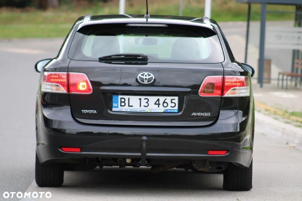 Toyota Avensis 1.8 Sol plus NAVI - 14