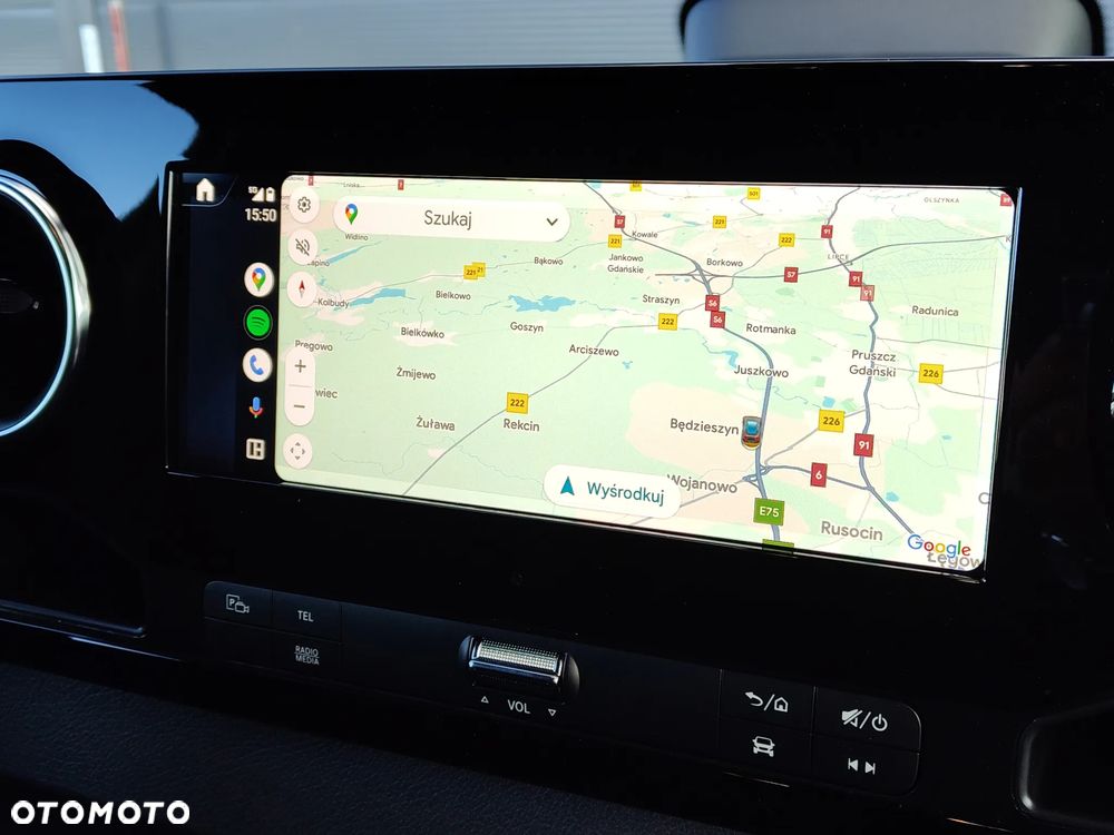 Mercedes-Benz Sprinter - 11