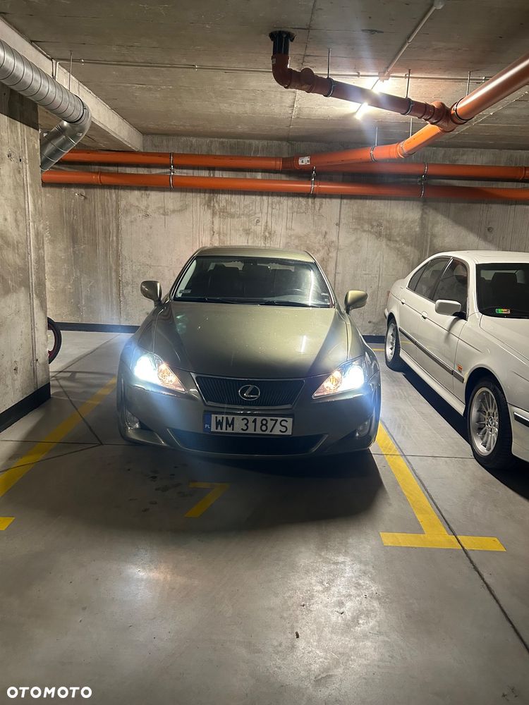 Lexus IS 250 Prestige - 12