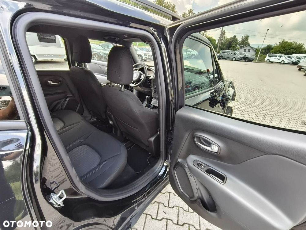 Jeep Renegade - 17