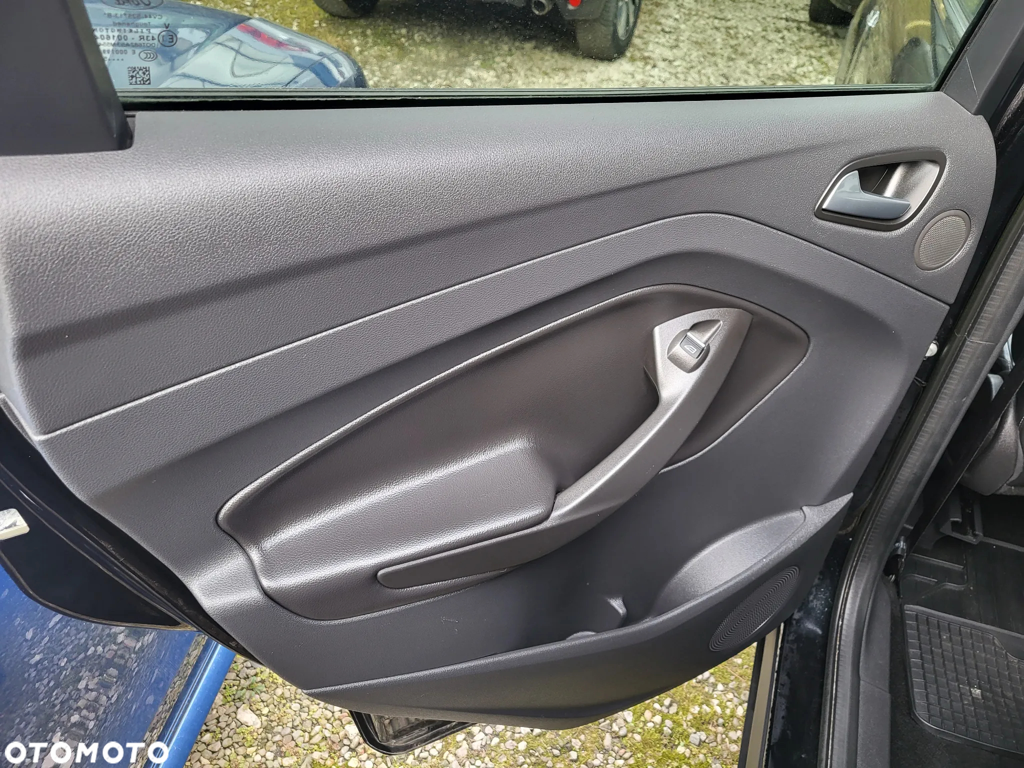 Ford Kuga - 24