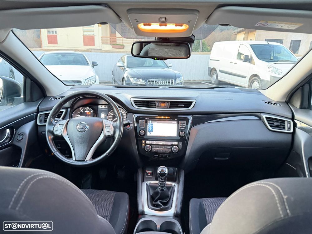 Nissan Qashqai 1.5 dCi N-Connecta - 29