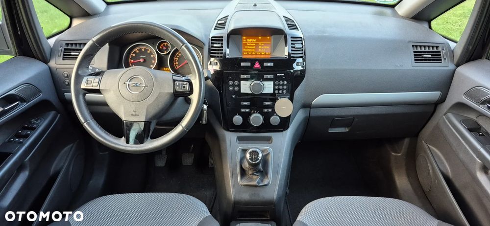 Opel Zafira - 11