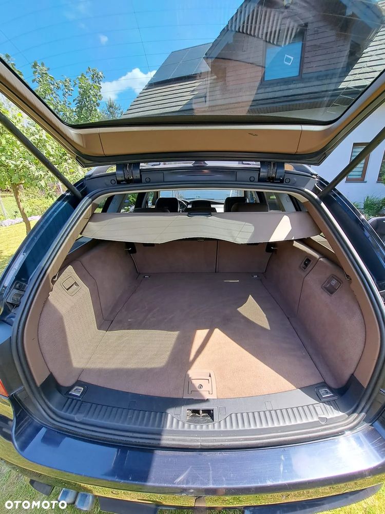 BMW Seria 5 525d - 11