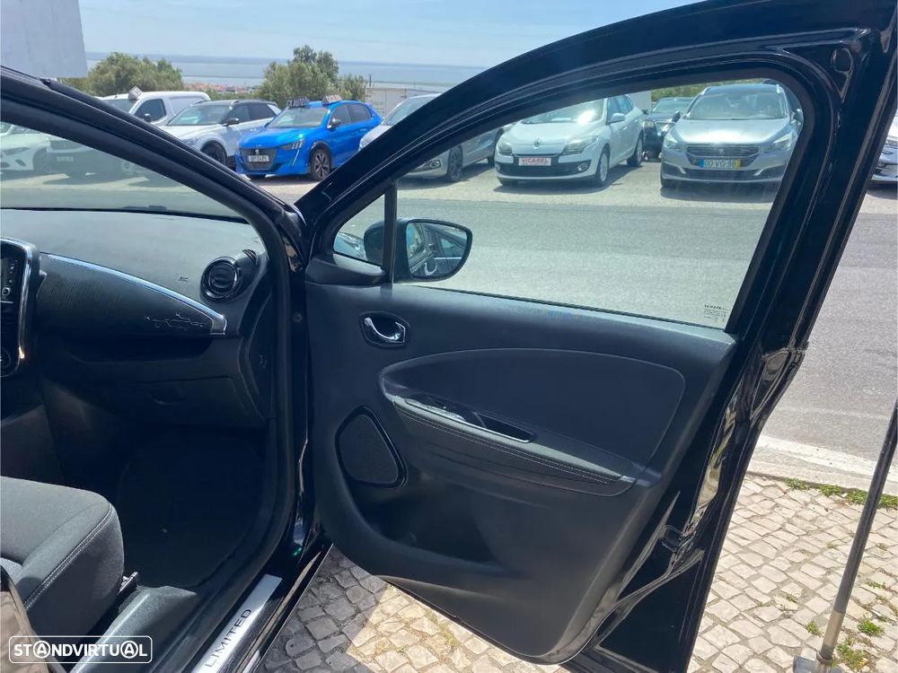 Renault Zoe (c/ Bateria) Limited 40 - 17