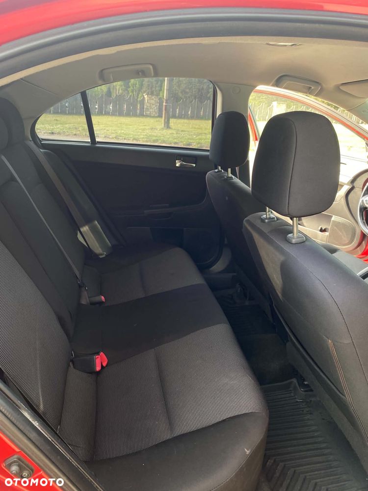 Mitsubishi Lancer 1.8 Invite - 25