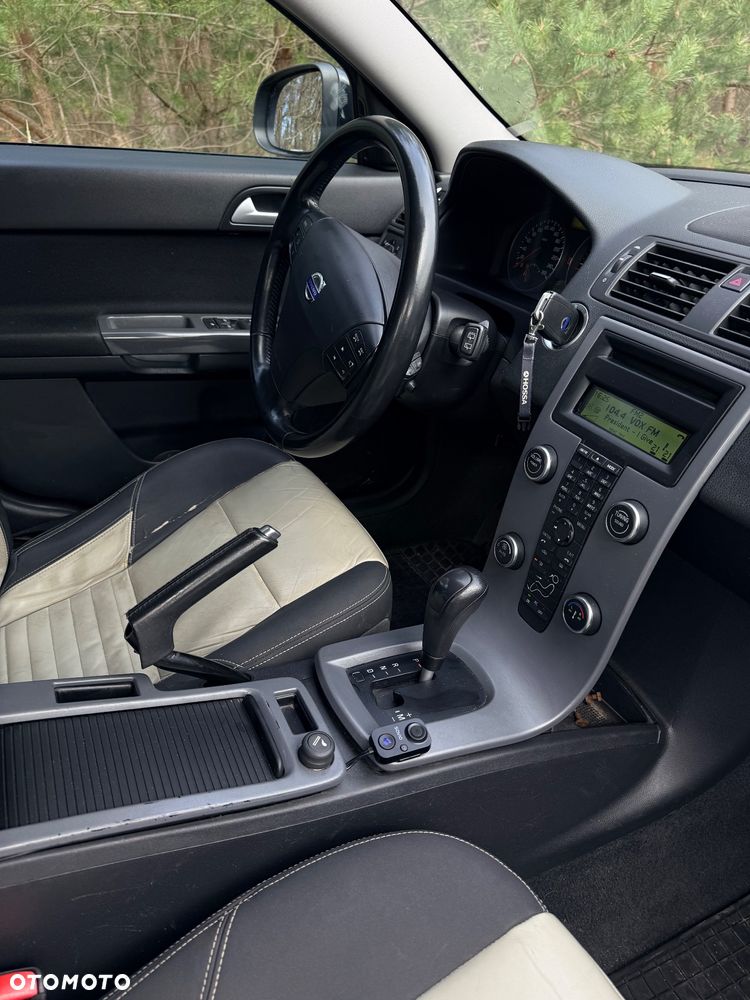 Volvo V50 - 3
