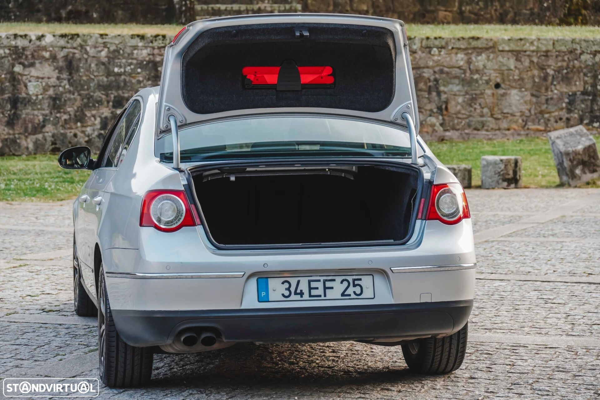 VW Passat - 50