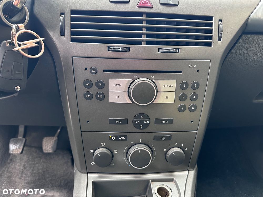 Opel Astra 1.6 Catch me now - 17