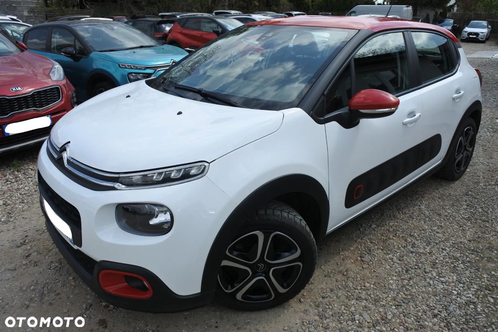 Citroën C3 Pure Tech 82 SHINE - 1