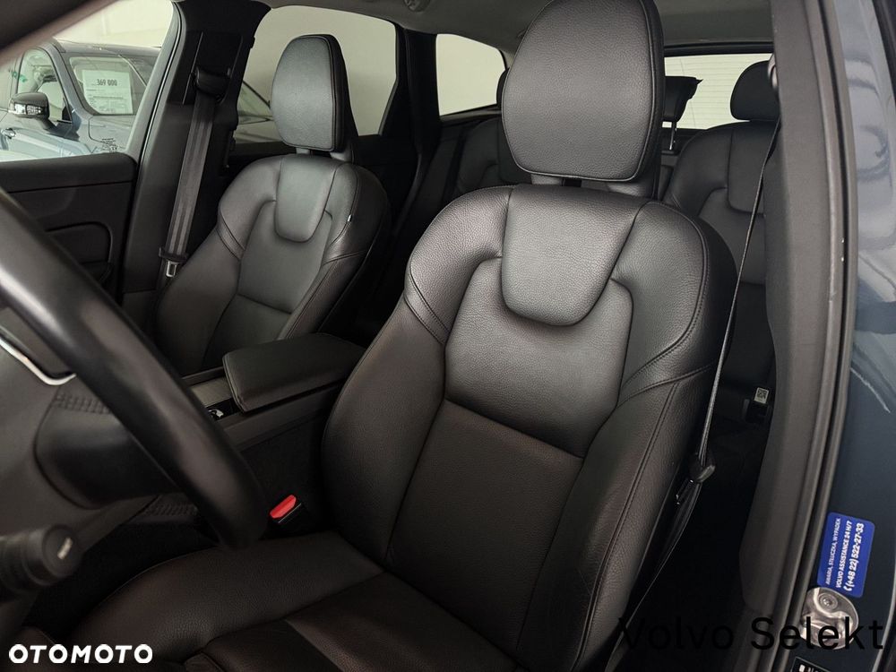 Volvo XC 60 B4 D AWD Inscription - 12