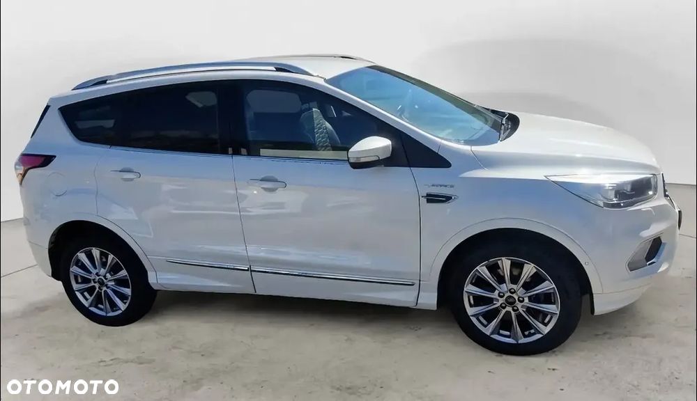 Ford Kuga 1.5 EcoBoost 2x4 Vignale - 11