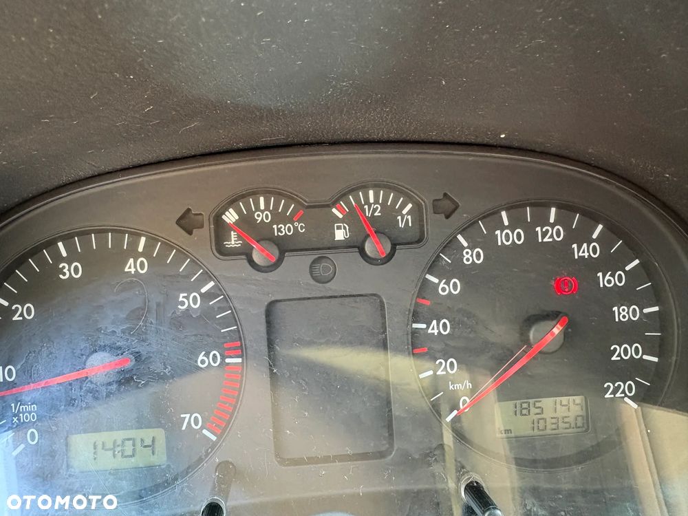 Volkswagen Golf - 29