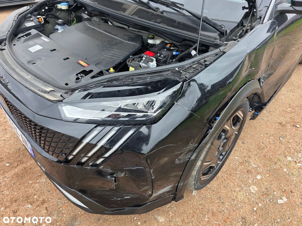 Peugeot E-5008 210 Allure - 11