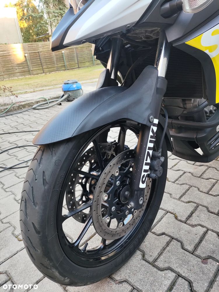 Suzuki V-STROM - 5