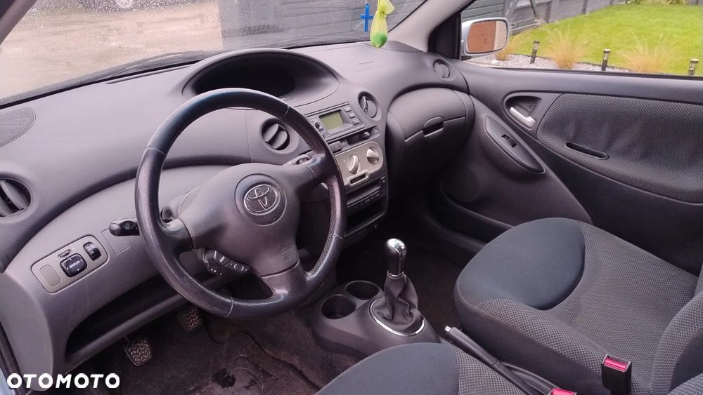 Toyota Yaris 1.0 Edition - 12