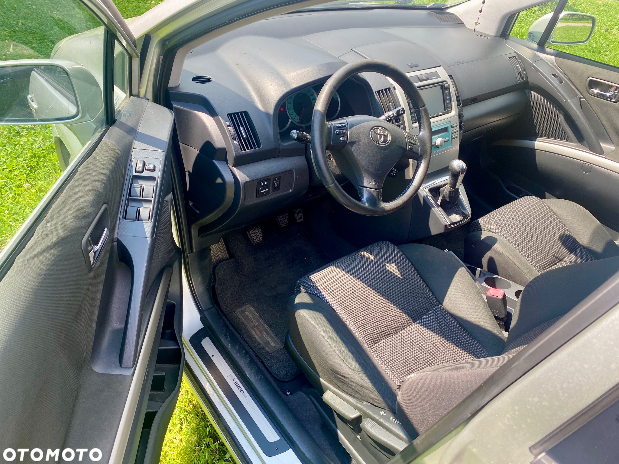 Toyota Corolla Verso - 5